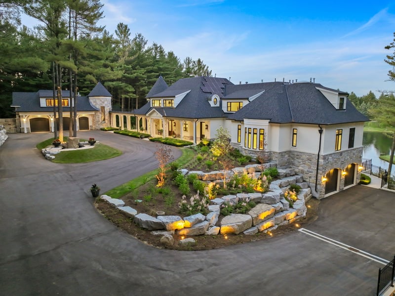 Luxury estate at 15466 The Gore Road, Caledon East, ON — photo 3