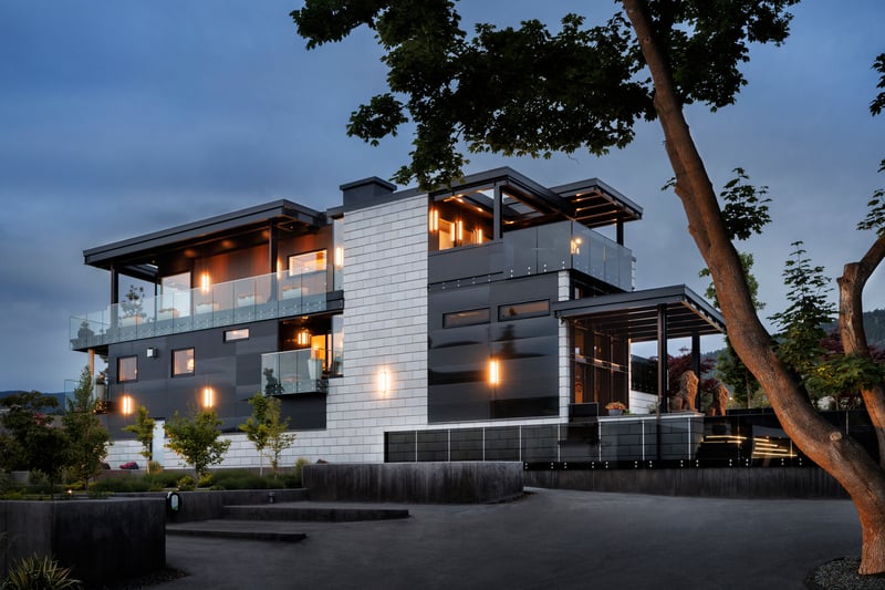 Luxury estate at 587 Vancouver Avenue, Penticton, BC — photo 9
