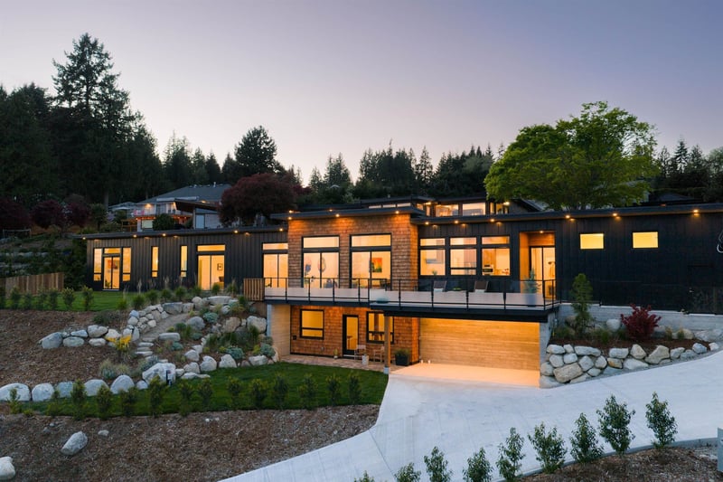 Luxury estate at 980 Gower Point Road, Gibsons, BC — photo 15