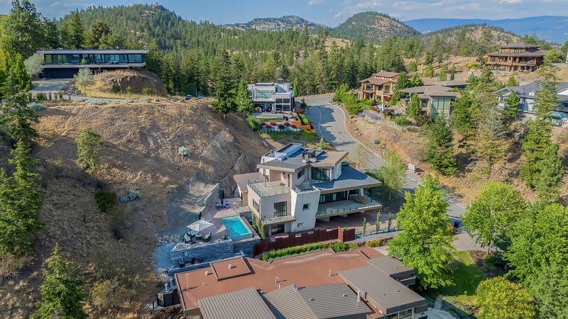 Luxury estate at 732 Highpointe Place, Kelowna, BC — photo 24