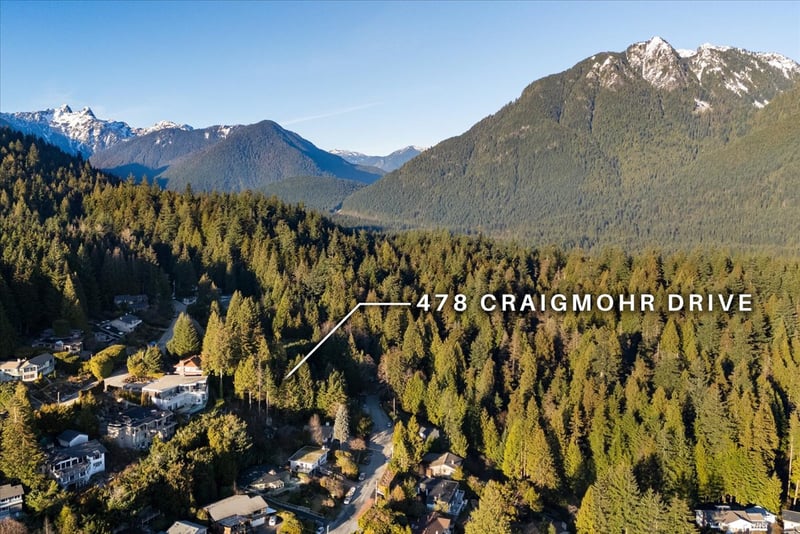 Luxury estate at 478 Craigmohr Drive, West Vancouver, BC — photo 3