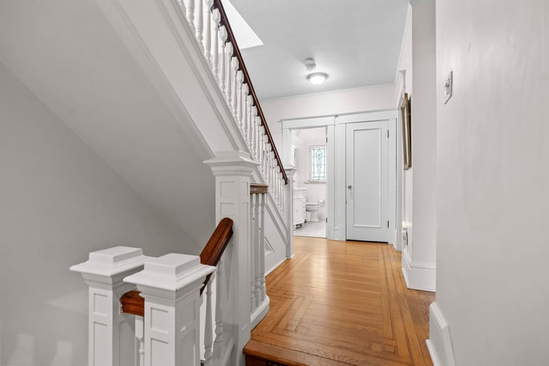 Luxury estate at 247 MacNab Street South, Hamilton, ON — photo 19