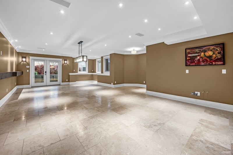 Luxury estate at 12055 265A Street, Maple Ridge, BC — photo 47