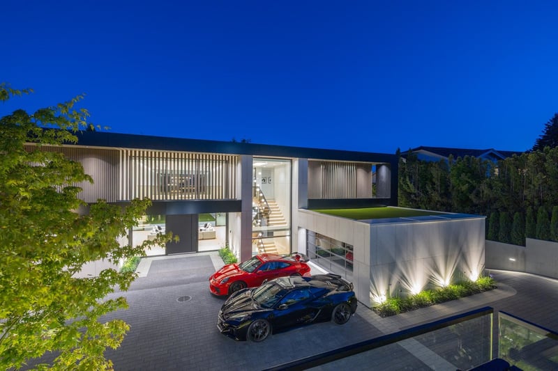 Luxury estate at 690 Knockmaroon Road, West Vancouver, BC — photo 4