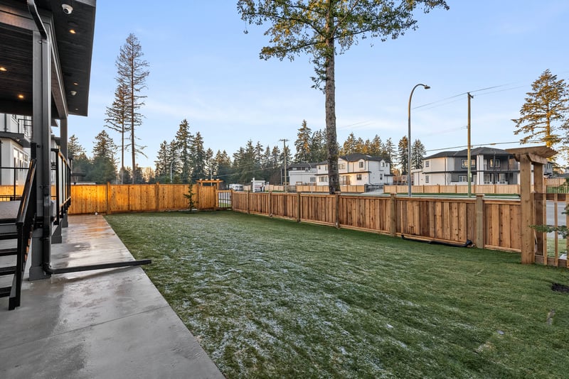 Luxury estate at 19719 31b Ave, Langley — photo 7