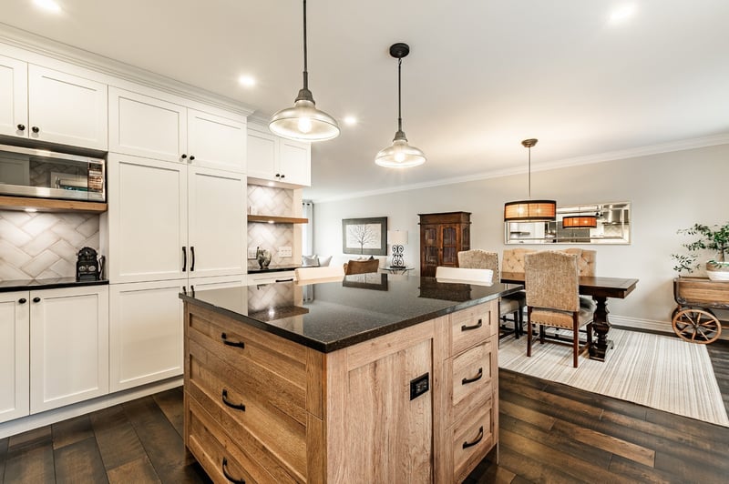 Luxury estate at 3800 Rue Martinique, Brossard, QC — photo 9