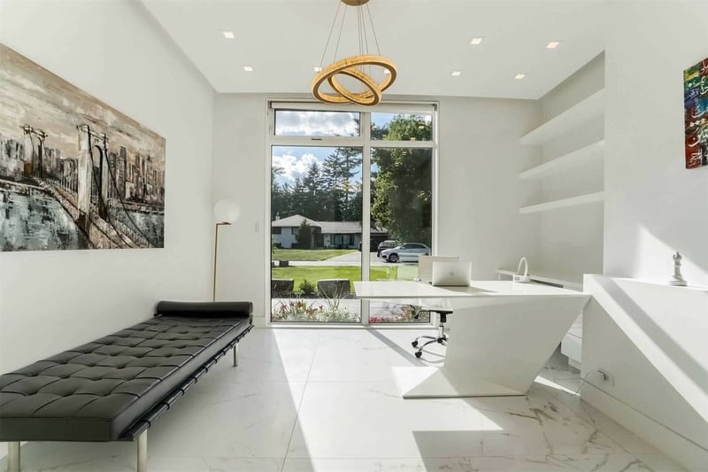 Luxury estate at 560 Shenandoah Drive N, Mississauga — photo 9