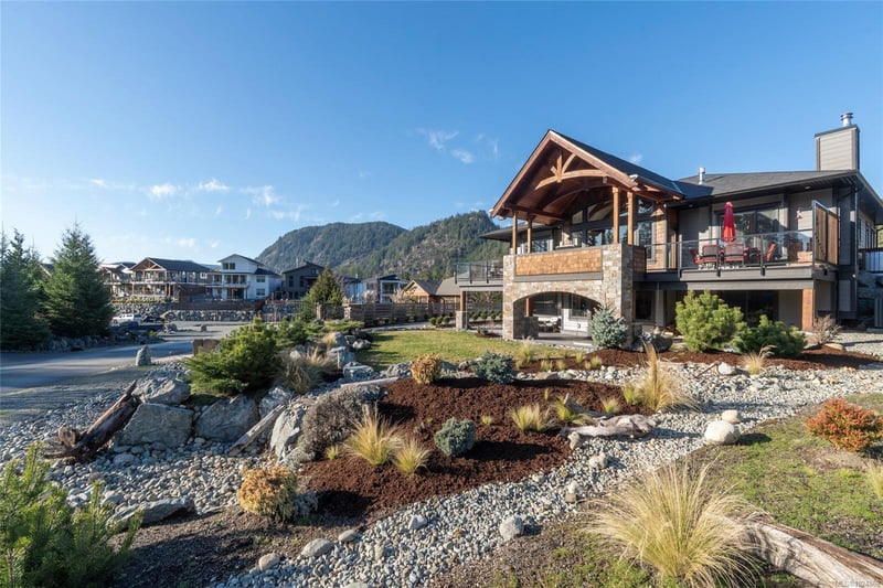 Luxury estate at 7343 Lakefront Place, Lake Cowichan, BC — photo 4