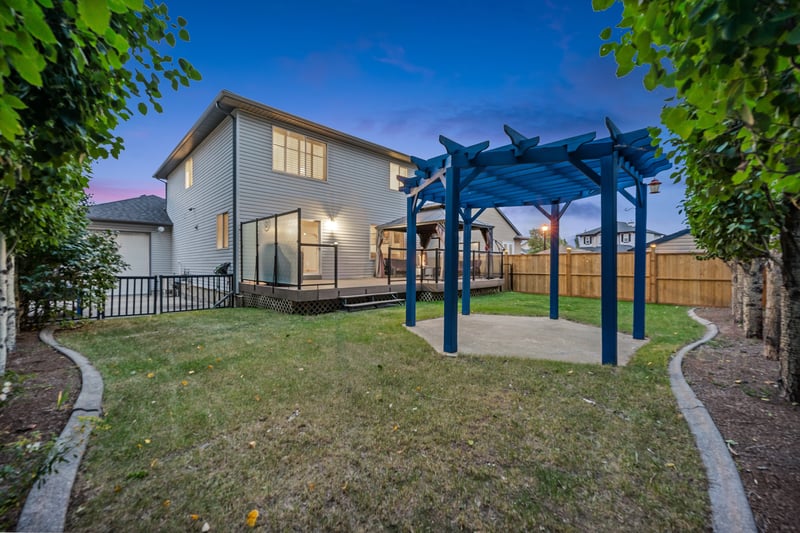 Luxury estate at 192 West Lakeview Place, Chestermere, AB — photo 24