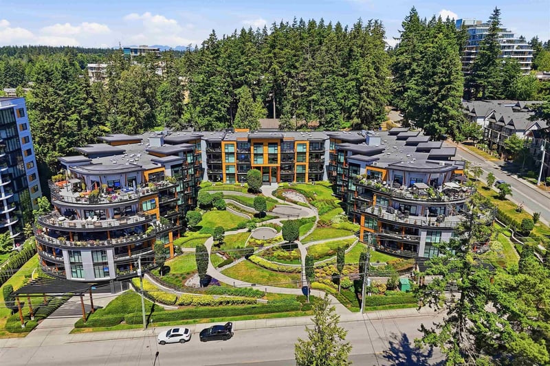 Luxury estate at PH512 - 14855 Thrift Avenue, White Rock, BC — photo 28
