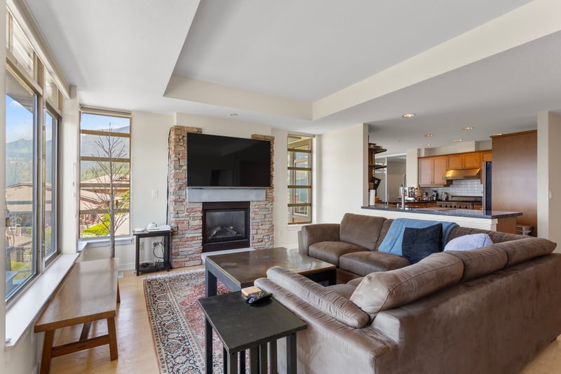 Luxury estate at 8601 Seascape Place, West Vancouver, BC — photo 3
