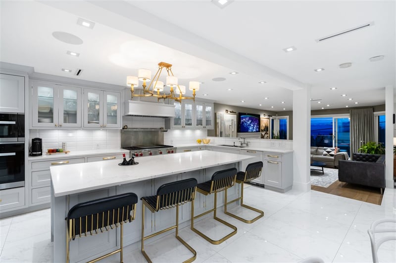 Luxury estate at 1388 21st Street, West Vancouver — photo 10