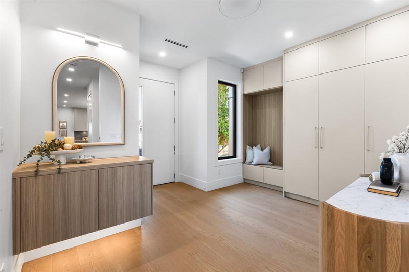 Luxury estate at 2-7061 Paulus Crescent #2, Burnaby, BC — photo 3