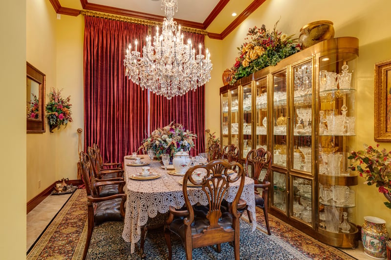 Luxury estate at 240046 Township Road 284, Kneehill County, AB — photo 10