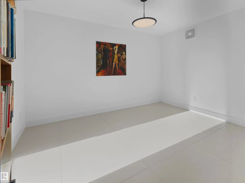 Luxury estate at 8915 Strathearn Drive NW, Edmonton, AB — photo 18