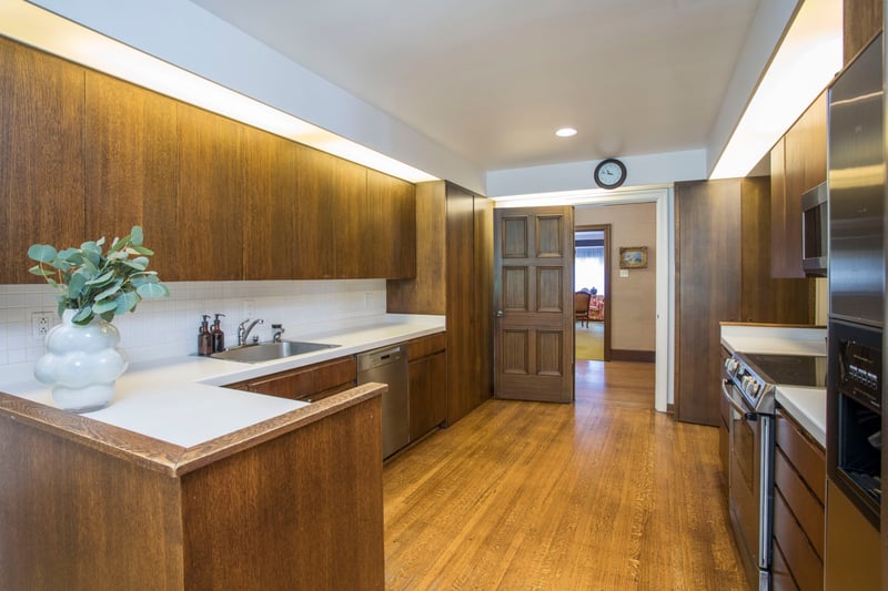 Luxury estate at 4576 Connaught Drive, Vancouver, BC — photo 9