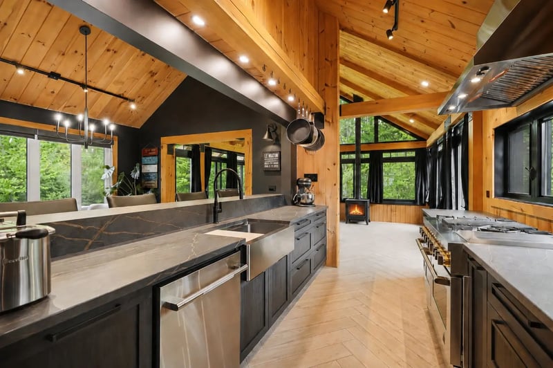 Luxury estate at 3 Rue de Beaupré, Granby, QC — photo 6