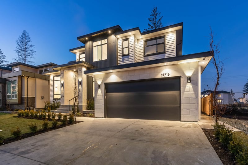 Luxury estate at 19719 31b Ave, Langley — photo 14