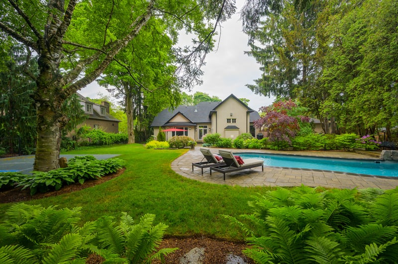 Luxury estate at 4169 Lakeshore Road, Burlington, ON — photo 32