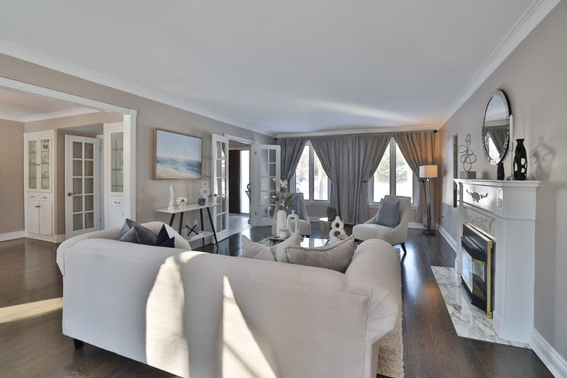 Luxury estate at 208 Mineola Road West, Mississauga, ON — photo 7