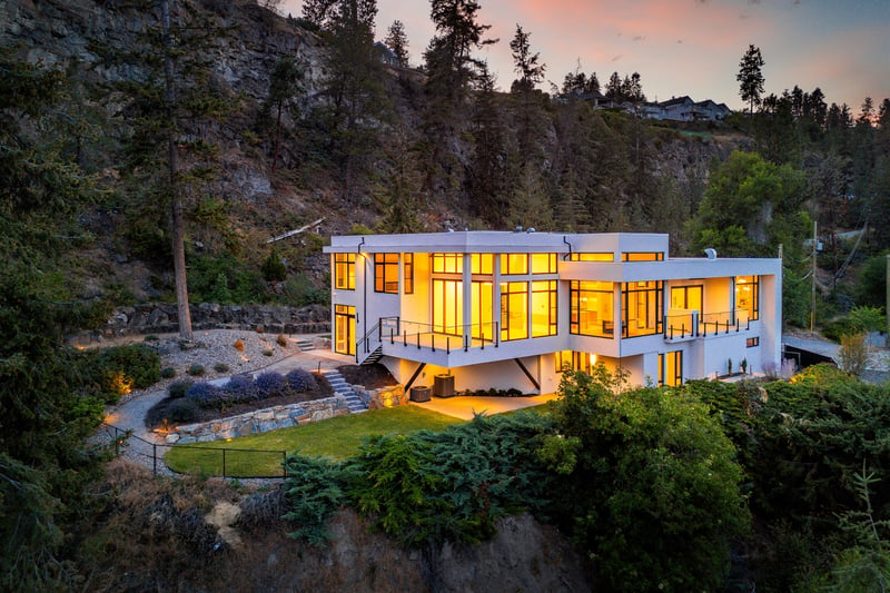 Luxury estate at 2843 Lakeridge Road, West Kelowna, BC — photo 3