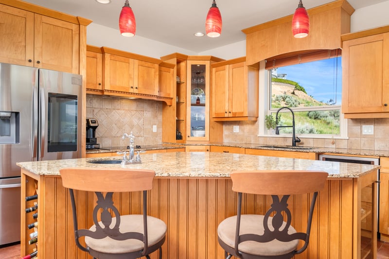 Luxury estate at 7551 Tronson Road, Vernon, BC — photo 14