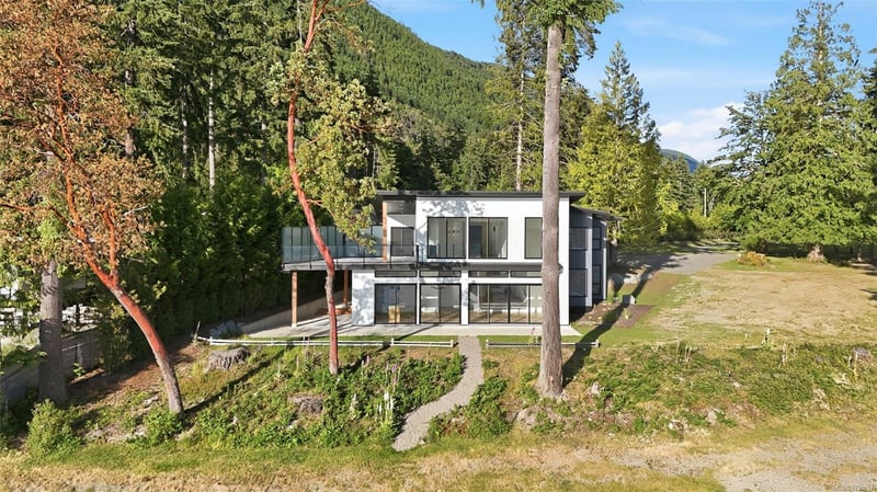 Luxury estate at 8394 Sa Seen Os Road, Youbou, BC — photo 5