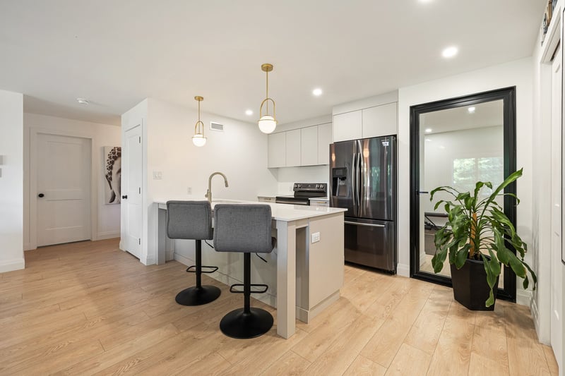Luxury estate at 303 Rue Bergeron Est, Granby, QC — photo 13