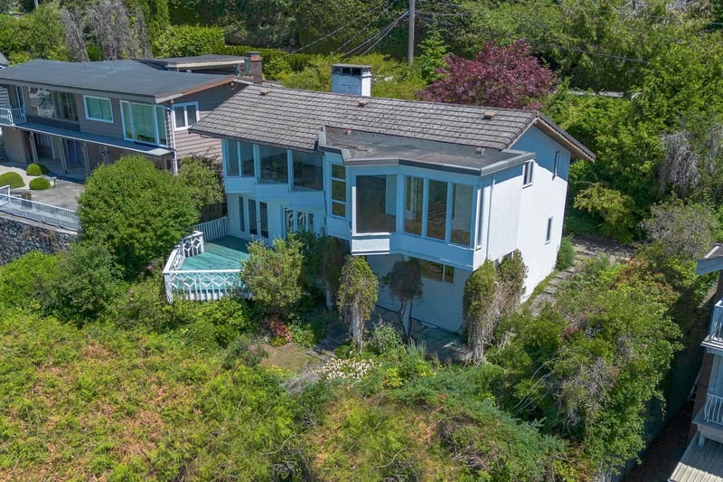 Luxury estate at 150 Panorama Road, Lions Bay, BC — photo 17