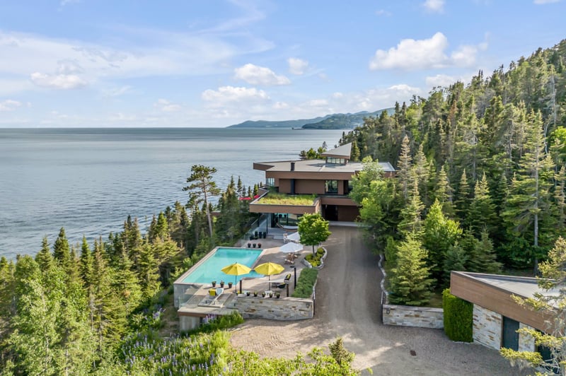 Luxury estate at 510 Rue St Raphaël, La Malbaie, QC — photo 1