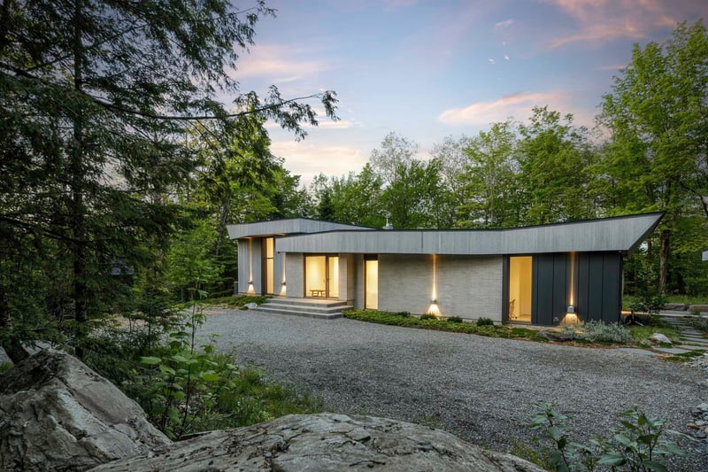 Luxury estate at 15 Chemin du Hibou, Eastman, QC — photo 2
