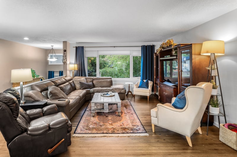 Luxury estate at 5011 Viceroy Drive Northwest, Calgary, AB — photo 8