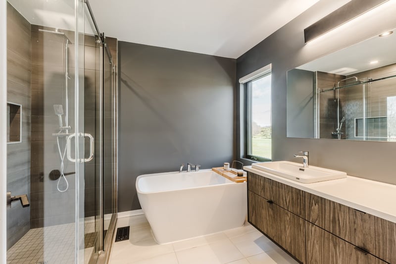 Luxury estate at 220 Rue Brunelle, Sainte-Julie, QC — photo 16