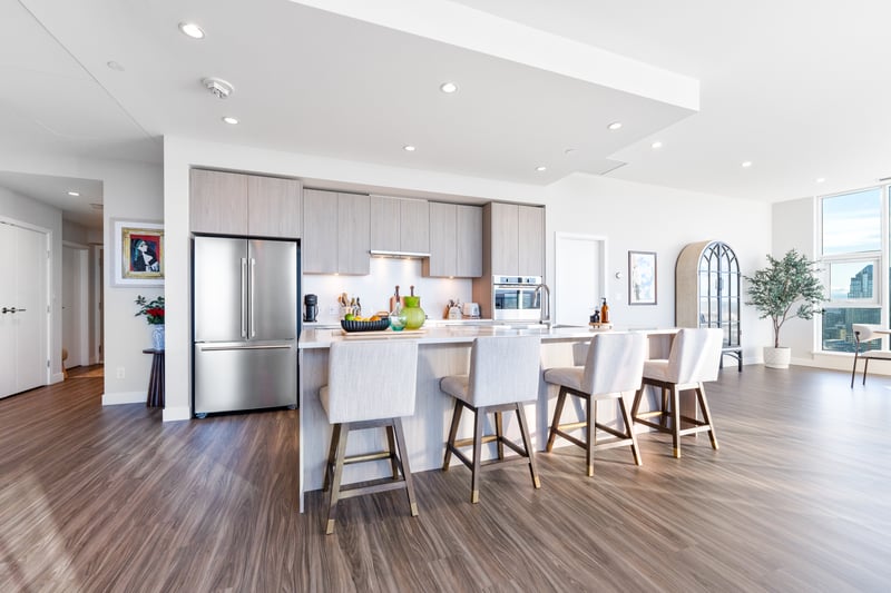 Luxury estate at 530 3 Street Southeast, Calgary, AB — photo 4