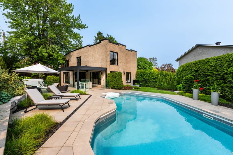 Luxury estate at 2021 Rue des Saules, St-Bruno-de-Montarville, QC — photo 23