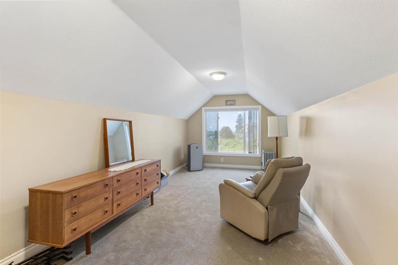 Luxury estate at 1429 Teasdale Road, Kelowna, BC — photo 16