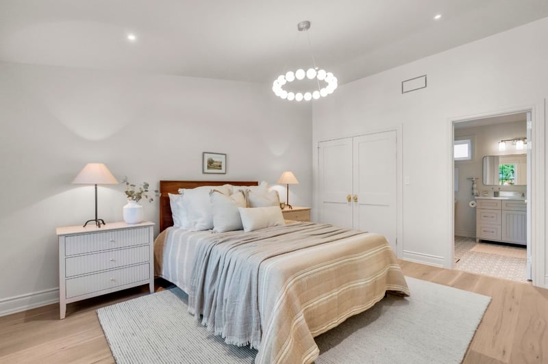 Luxury estate at 393 Hess Street South, Hamilton, ON — photo 12