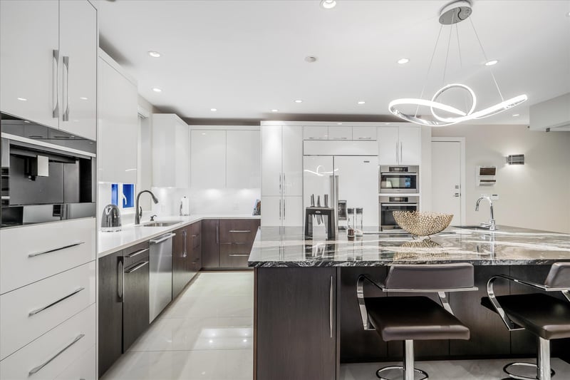 Luxury estate at 1130 Eyremount Drive, West Vancouver — photo 10