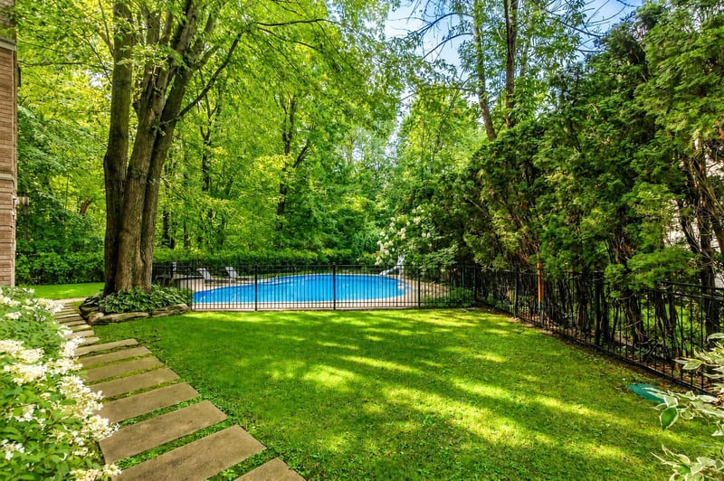 Luxury estate at 25 Rue des Tourterelles, Montréal, QC — photo 30
