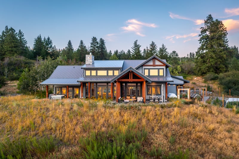 Luxury estate at 7212 Mountridge Place, Vernon, BC — photo 3