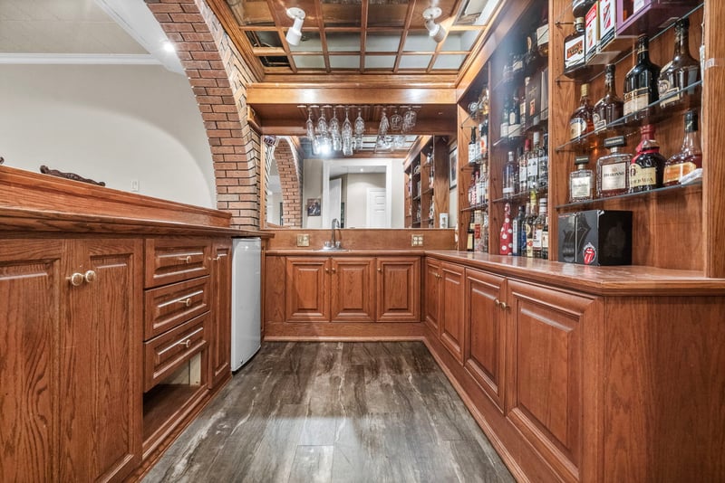 Luxury estate at 14 Delbrook Court, Hamilton, ON — photo 35