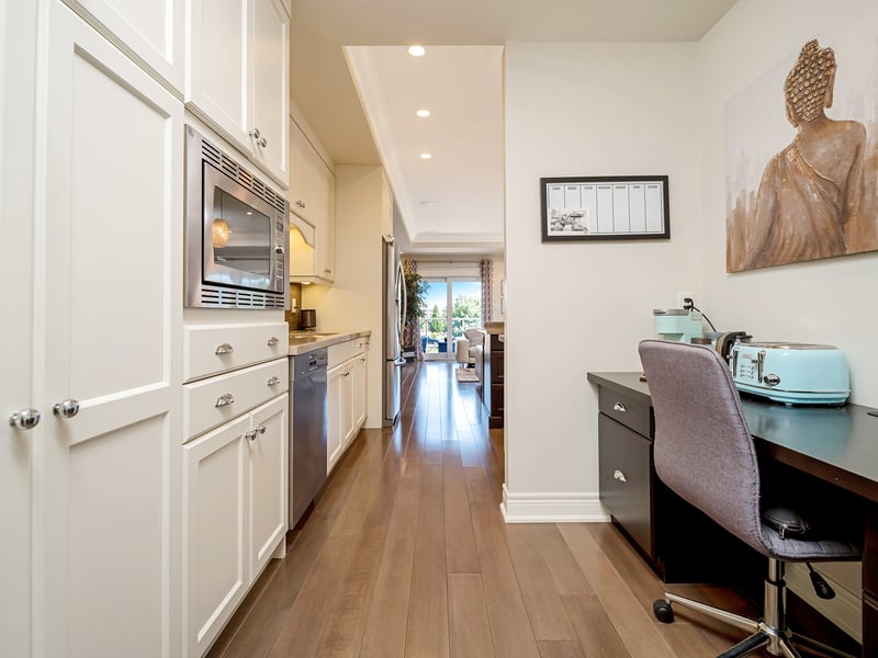 Luxury estate at 19 Lake Street unit 18, Grimsby, ON — photo 13