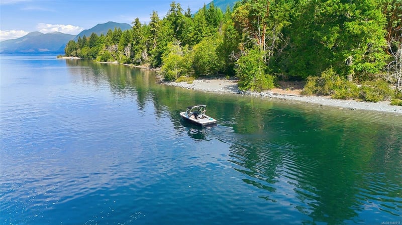 Luxury estate at 10780 North Shore Road, Youbou, BC — photo 12