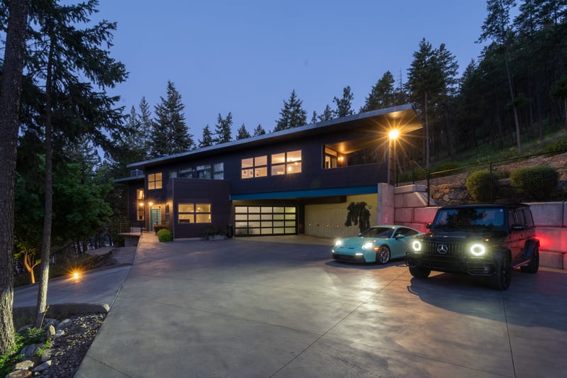 Luxury estate at 324 Clifton Road, Kelowna, BC — photo 32