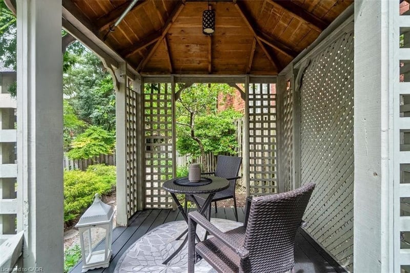 Luxury estate at 381 Queen Street South, Hamilton, ON — photo 25