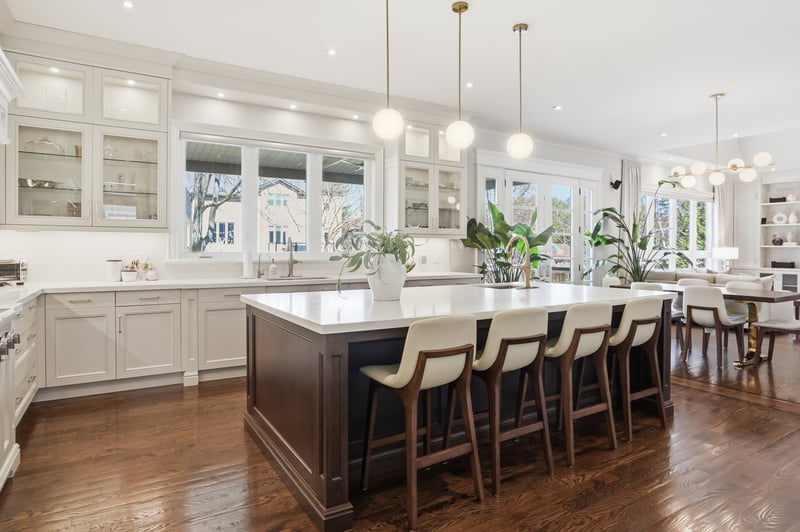 Luxury estate at 1395 Trotwood Avenue, Mississauga, ON — photo 9
