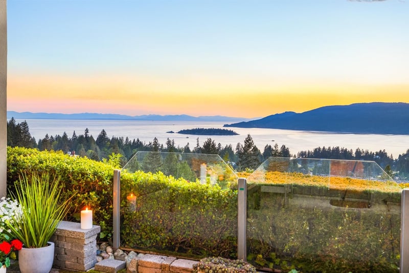 Luxury estate at 5360 Meadfeild Road, West Vancouver, BC — photo 32