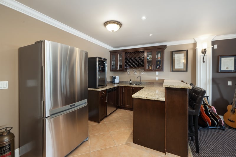 Luxury estate at 586 - 588 North Fletcher Road, Gibsons, BC — photo 10
