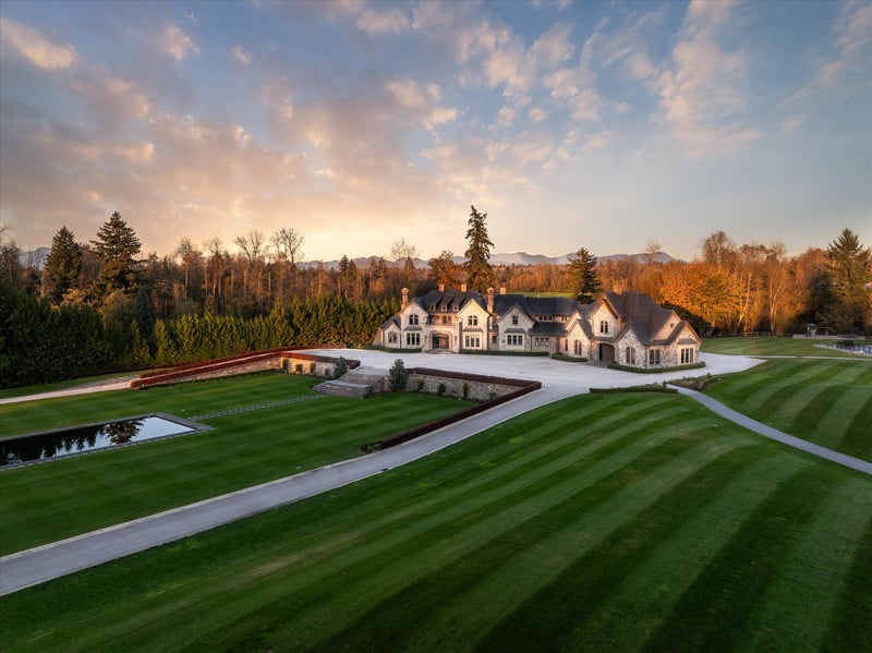 Luxury estate at 6124 272 Street, Langley, BC — photo 6