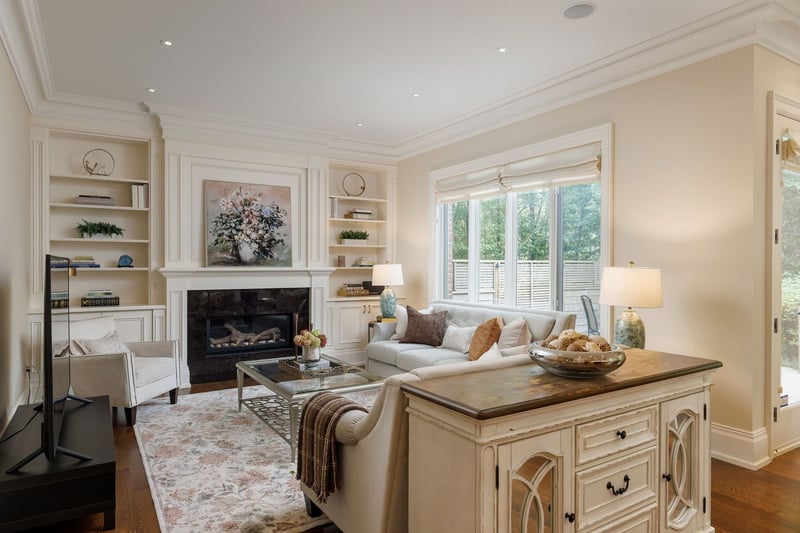 Luxury estate at 94 Munro Boulevard, Toronto, ON — photo 10